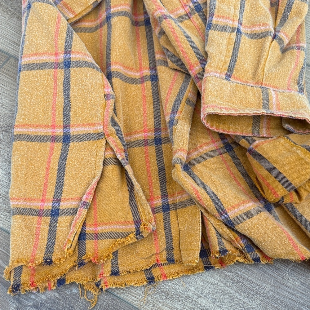 BKE Women’s Mustard and Navy Plaid Button Down Flannel - Picture 4 of 4